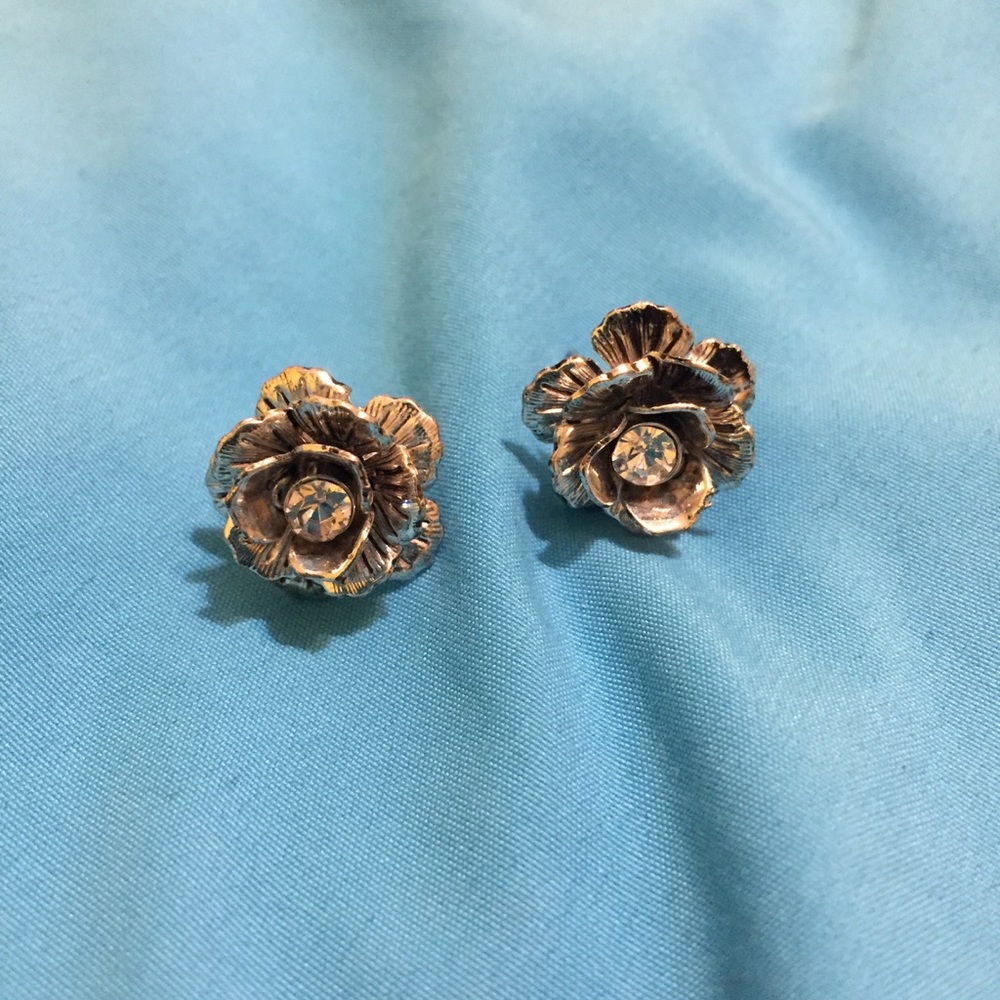 Silver flower earrings